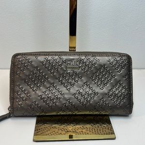 Coach wallet silver